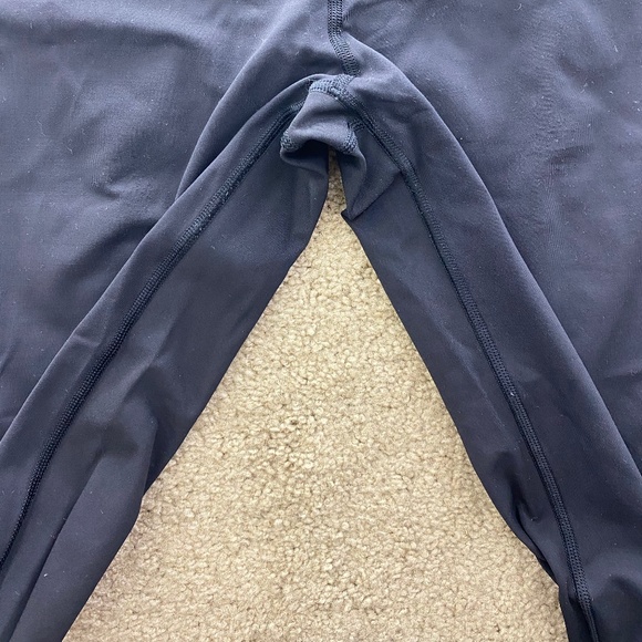 Lululemon Black Ruched Leggings - Size 6 - Picture 3 of 5